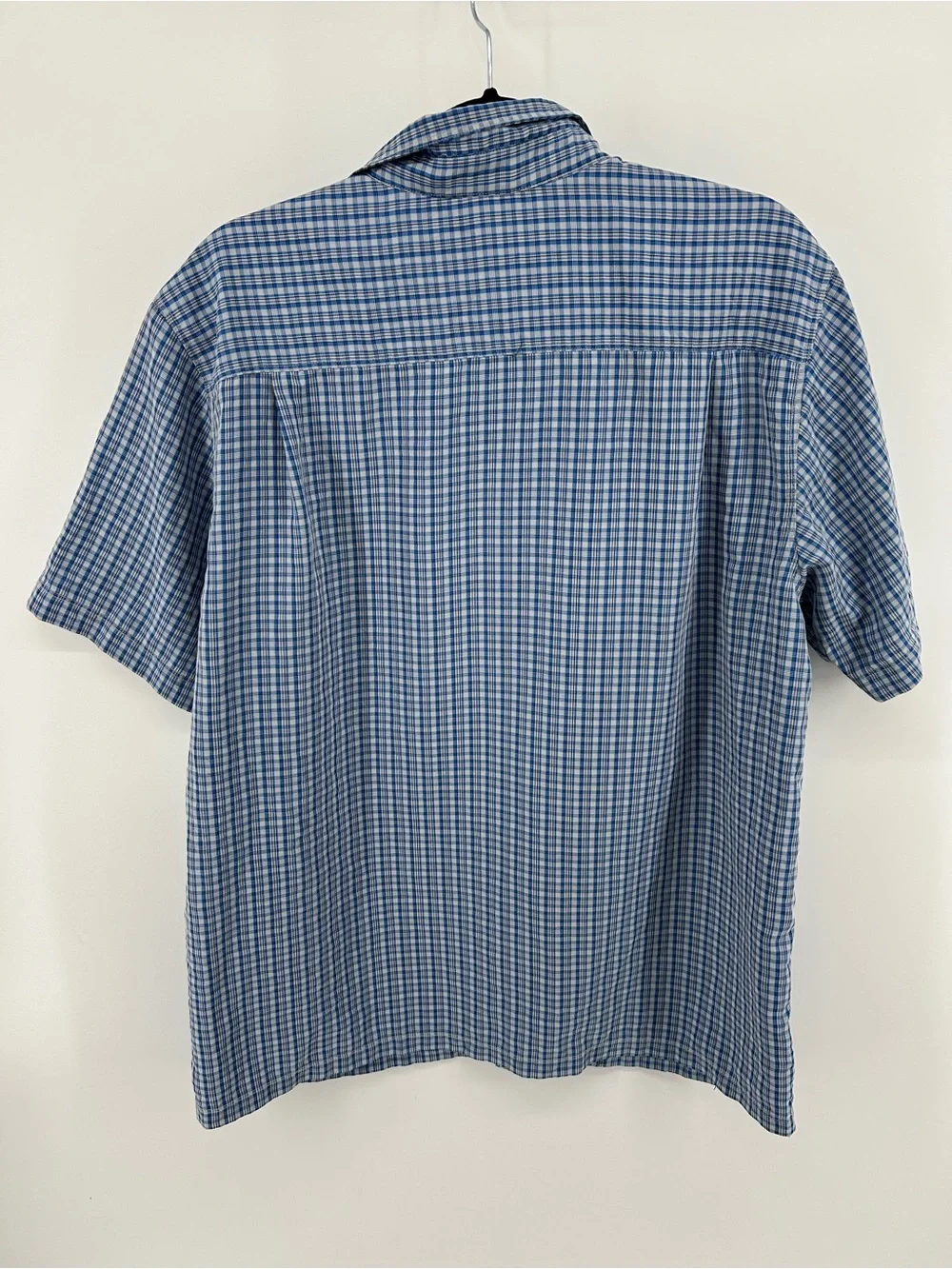 The North Face Men's Light Blue Plaid Short-Sleeve Button-Down Shirt